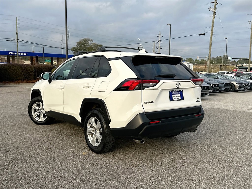 Used 2021 Toyota RAV4 XLE w/ Convenience Package image 2