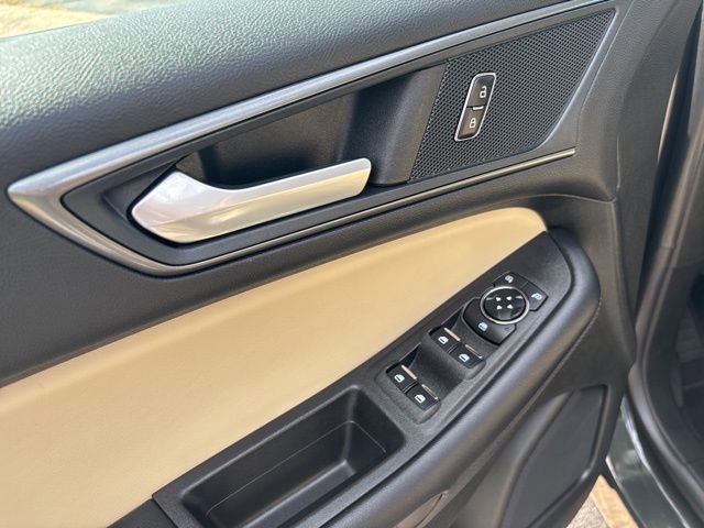 Certified 2024 Ford Edge SE image 21