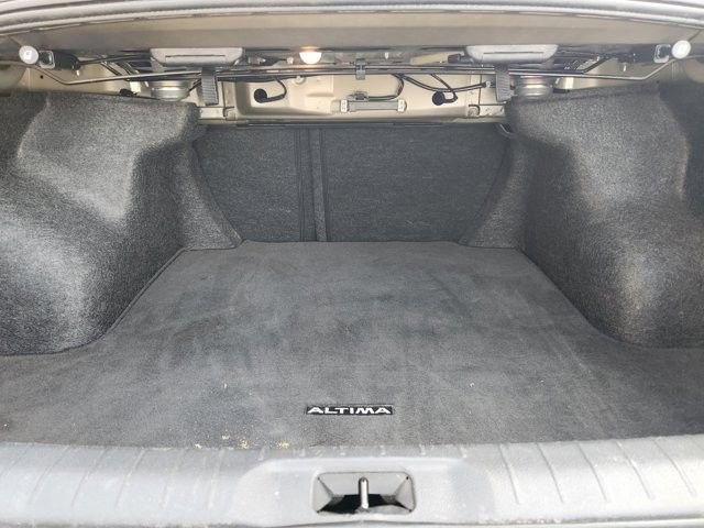 Used 2025 Nissan Altima 2.5 SV FWD image 32