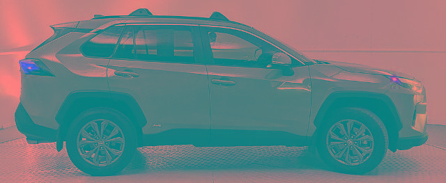 Used 2022 Toyota RAV4 XLE Premium image 2