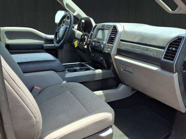 Certified 2019 Ford F250 XLT w/ XLT Premium Package AWD/4WD image 16