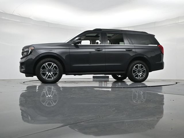 Certified 2025 Ford Expedition Active AWD/4WD image 44