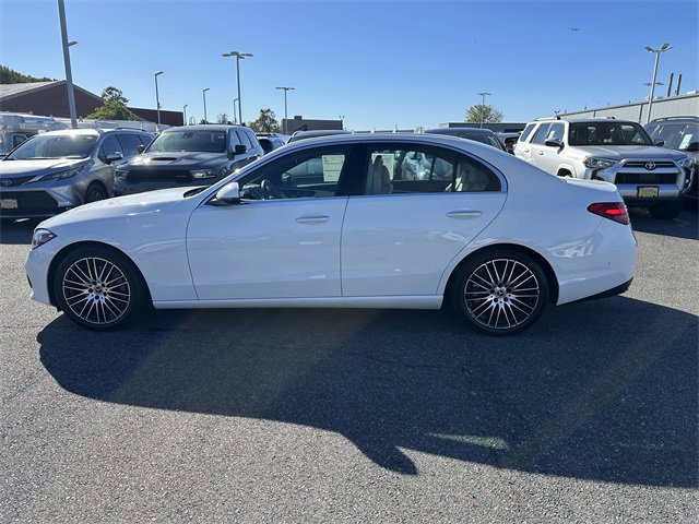 Used 2024 Mercedes-Benz C 300 4MATIC Sedan image 2