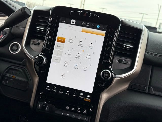 Used 2024 RAM 2500 Laramie image 24