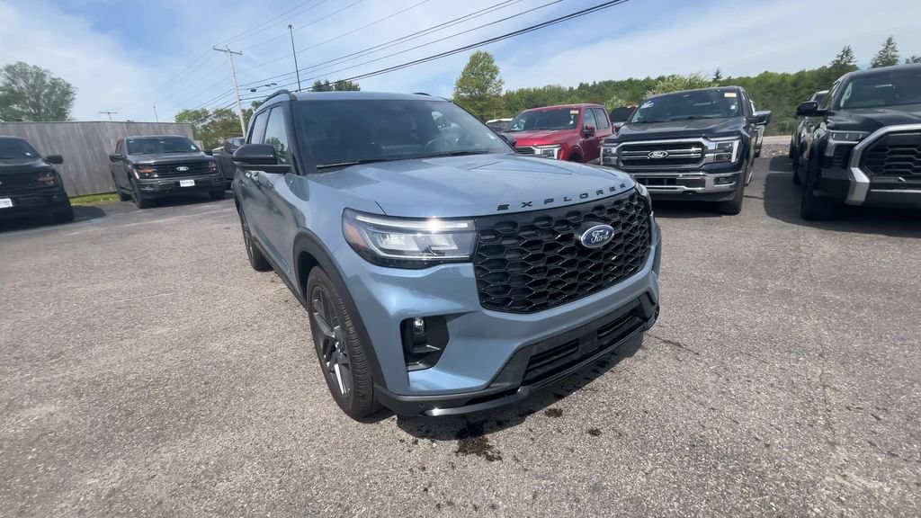 Certified 2025 Ford Explorer ST AWD/4WD image 14