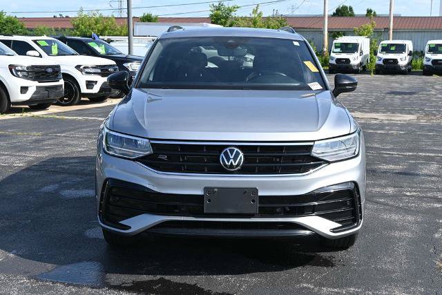 Used 2022 Volkswagen Tiguan SE R-Line AWD/4WD image 6