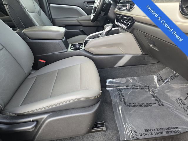 Used 2024 Chevrolet Colorado ZR2 w/ ZR2 Convenience Package III image 13