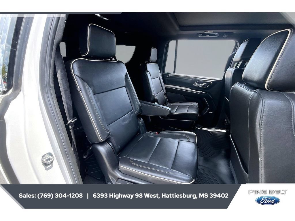 Used 2023 GMC Yukon XL SLT AWD/4WD image 20
