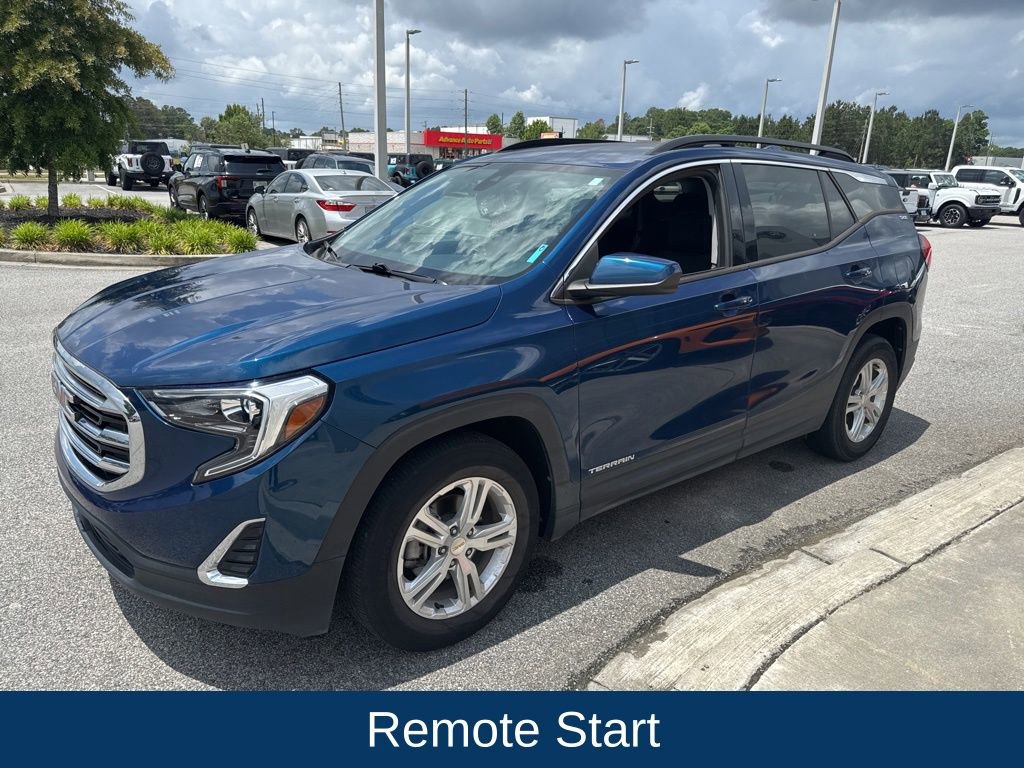 Used 2020 GMC Terrain SLE w/ Driver Convenience Package FWD image 4