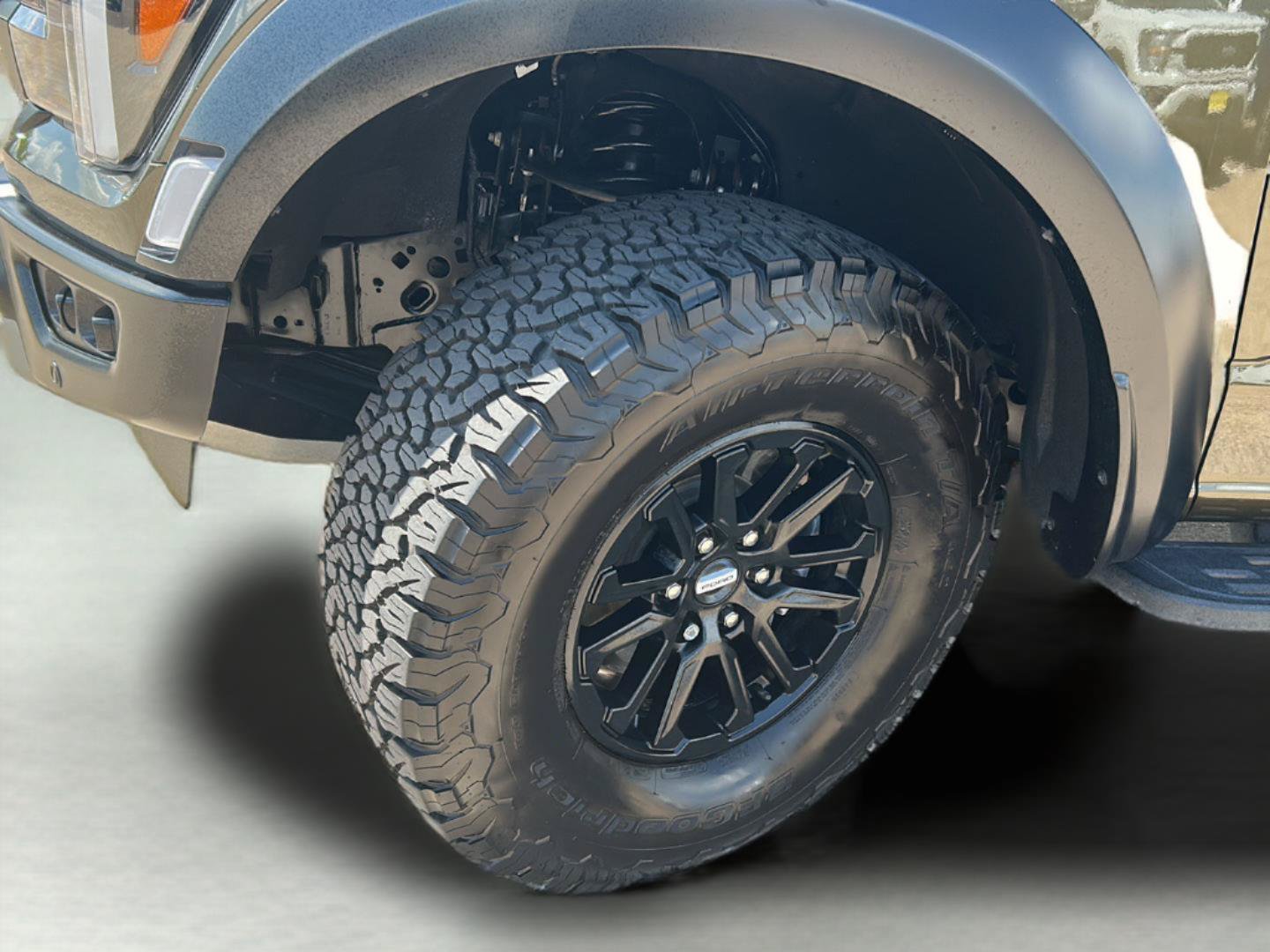 Certified 2025 Ford F150 Raptor AWD/4WD image 32