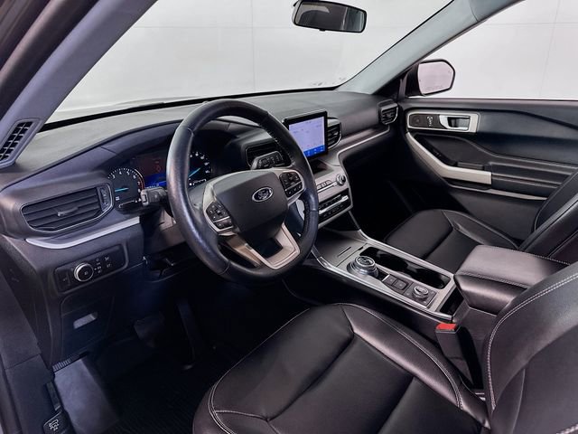 Certified 2021 Ford Explorer XLT w/ Equipment Group 202A image 12