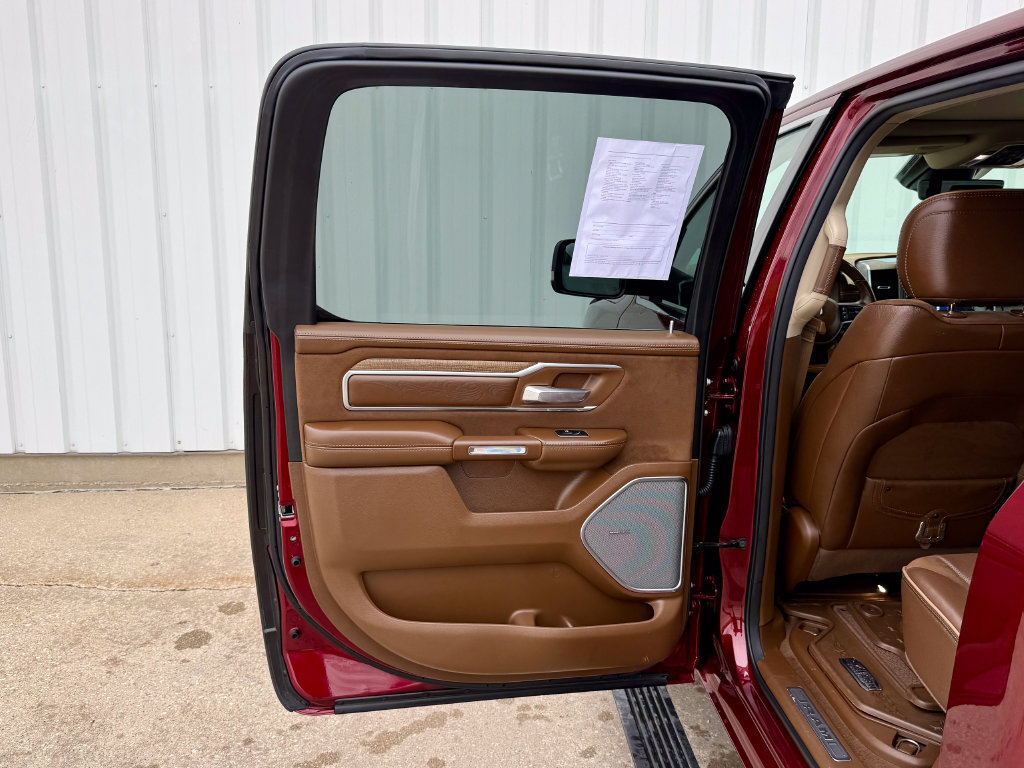 Used 2021 RAM 1500 Limited AWD/4WD image 15