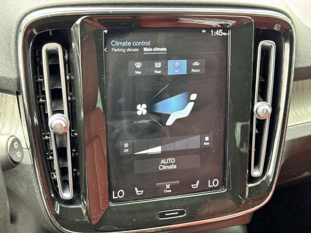 Used 2021 Volvo XC40 T4 Inscription FWD image 14
