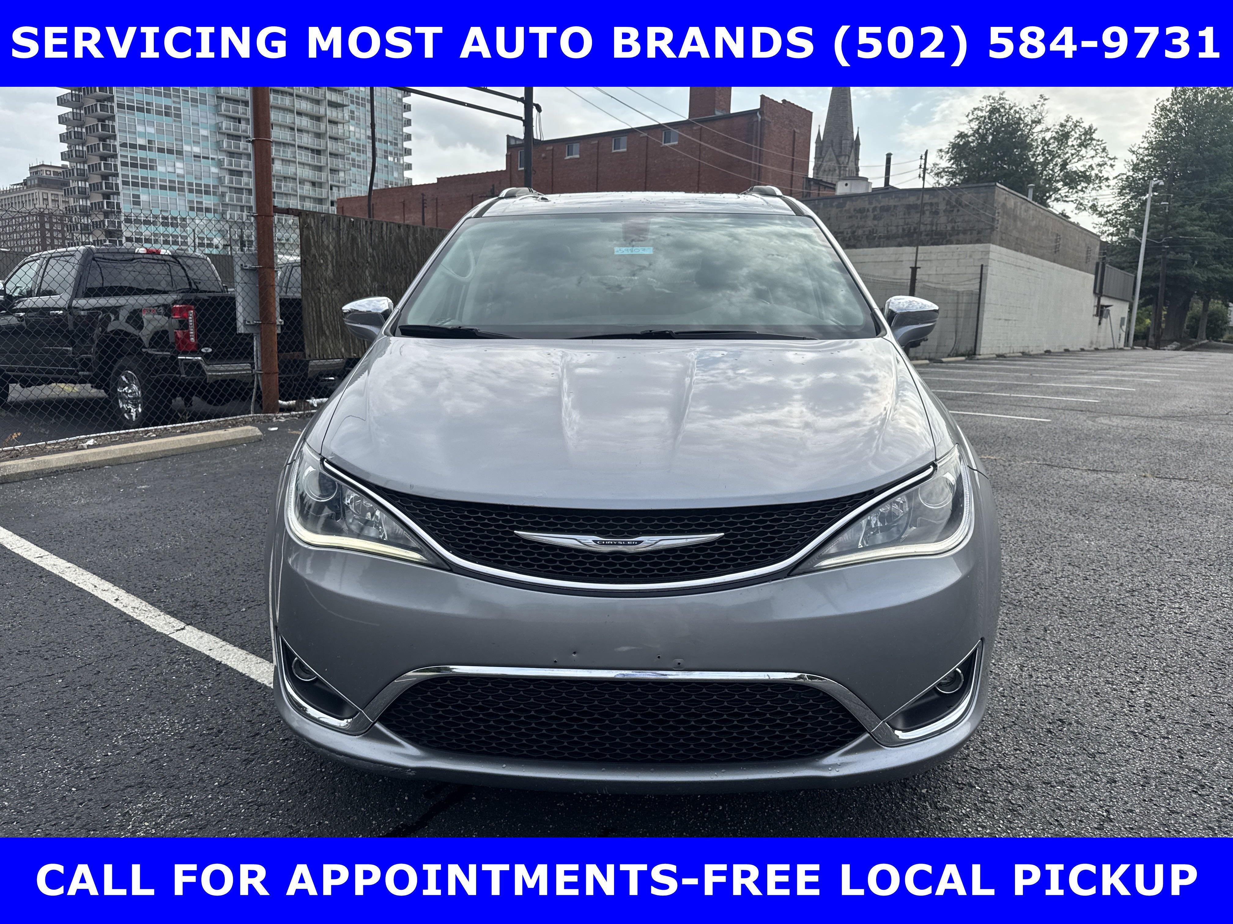 Used 2017 Chrysler Pacifica Limited image 8