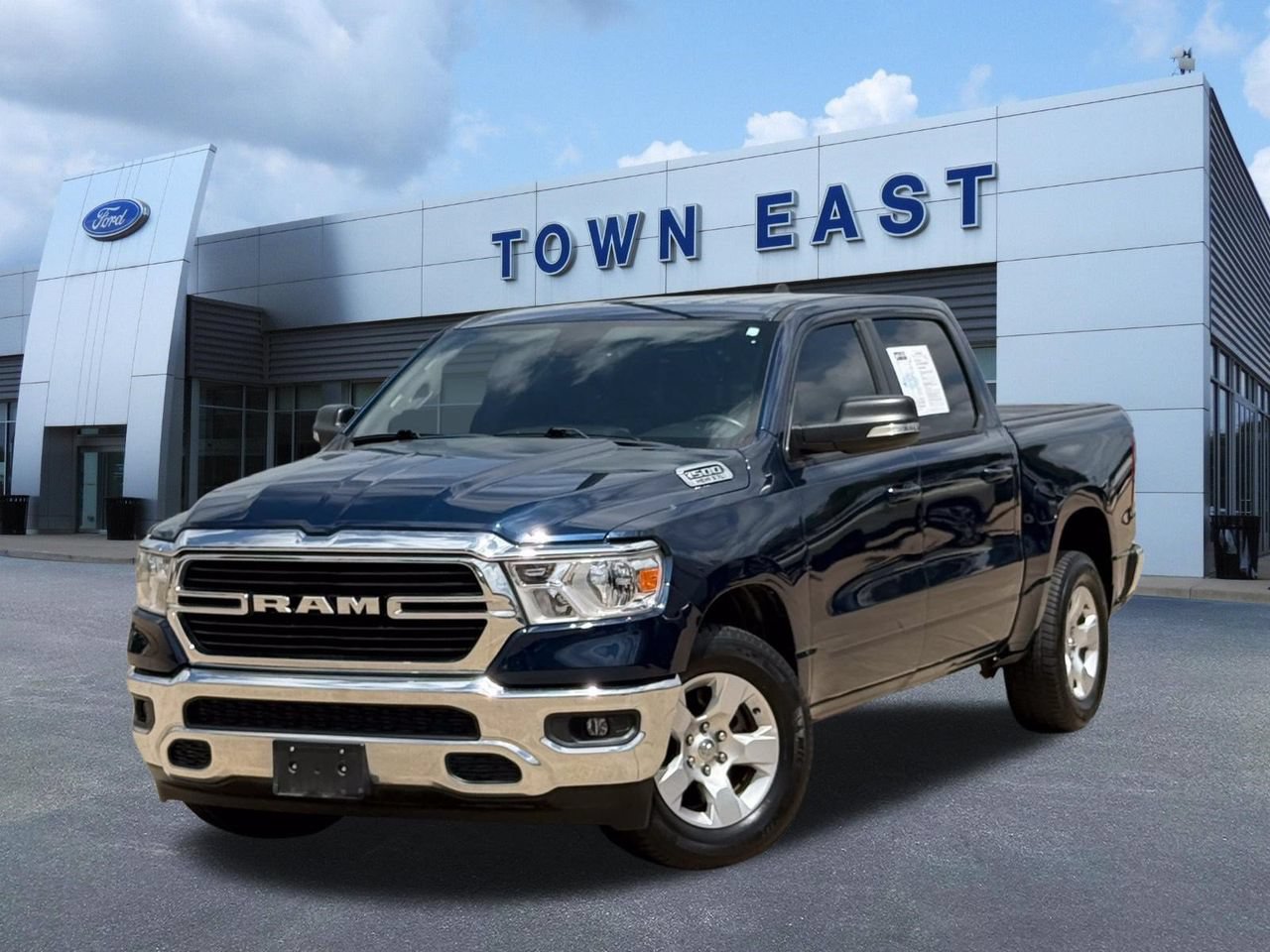 Used 2021 RAM 1500 Lone Star RWD image 1