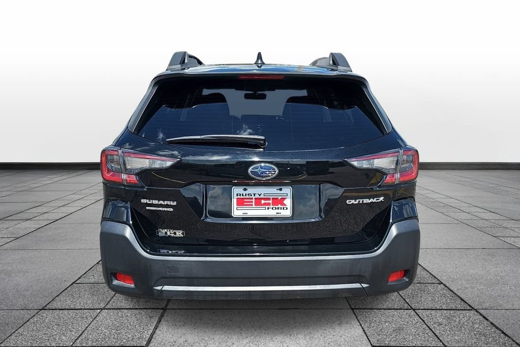 Used 2023 Subaru Outback Premium AWD/4WD image 6