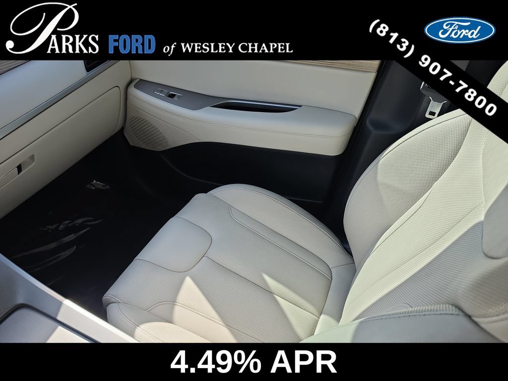 Used 2021 Hyundai Palisade SEL w/ Premium Package FWD image 15