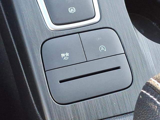 Certified 2022 Ford Escape SE image 23