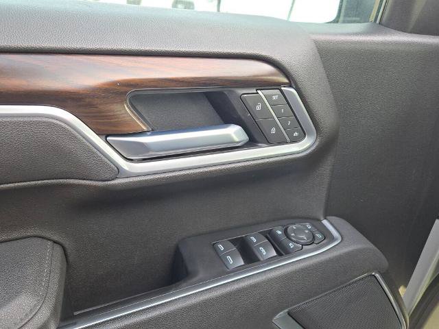 Used 2025 GMC Sierra 1500 SLT AWD/4WD image 20