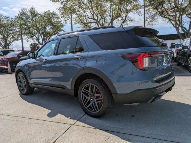 Certified 2025 Ford Explorer ST-Line w/ Premium Package image 2