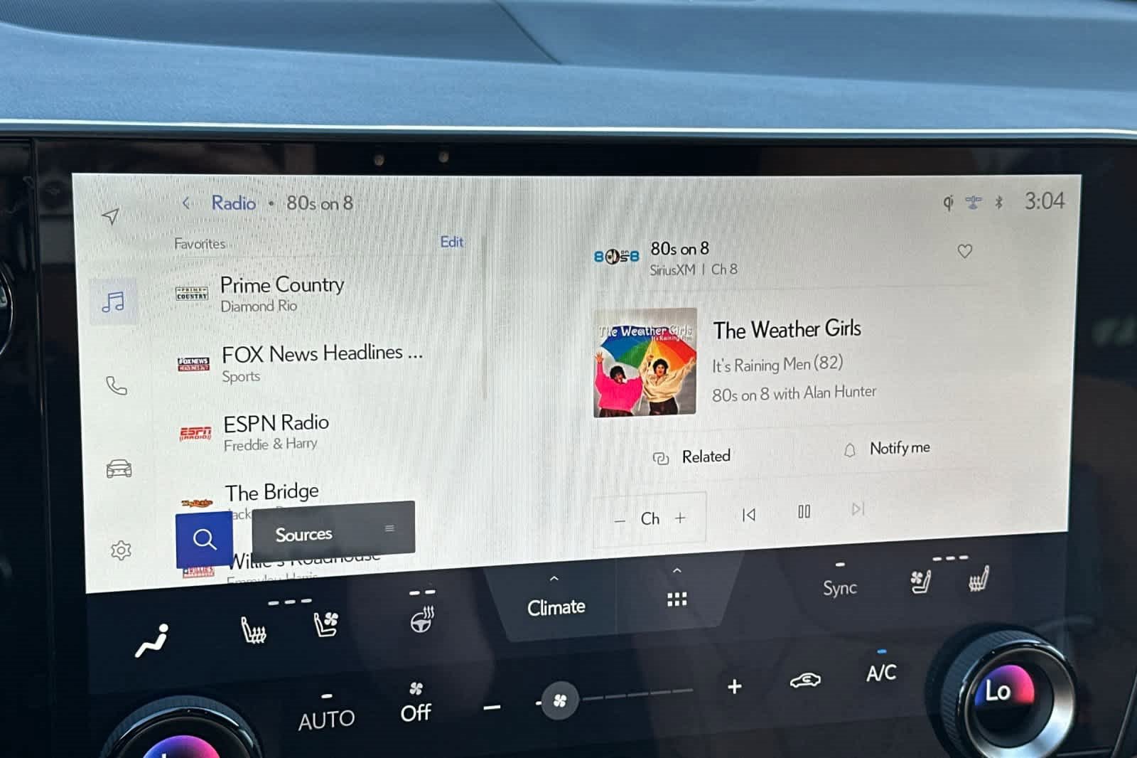 Used 2025 Lexus NX 300h AWD w/ Luxury Package image 18