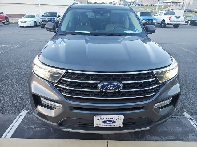 Certified 2020 Ford Explorer XLT w/ Equipment Group 202A image 8