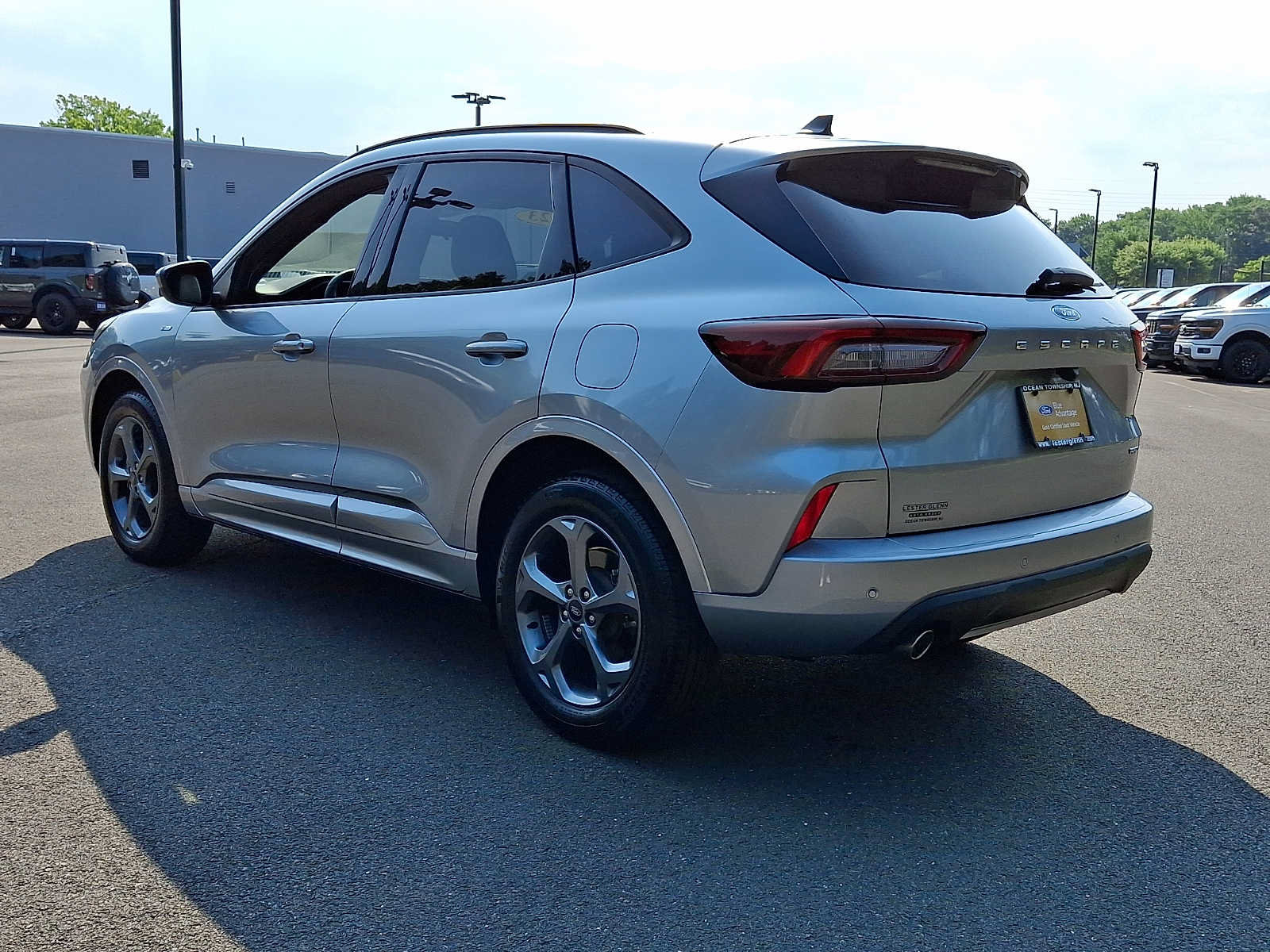 Certified 2023 Ford Escape ST-Line Select w/ Tech Pack #1 AWD/4WD image 4