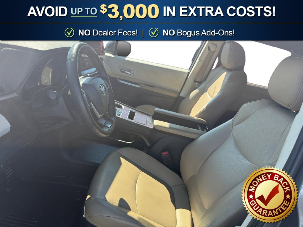 Used 2021 Toyota Sienna XLE FWD image 14