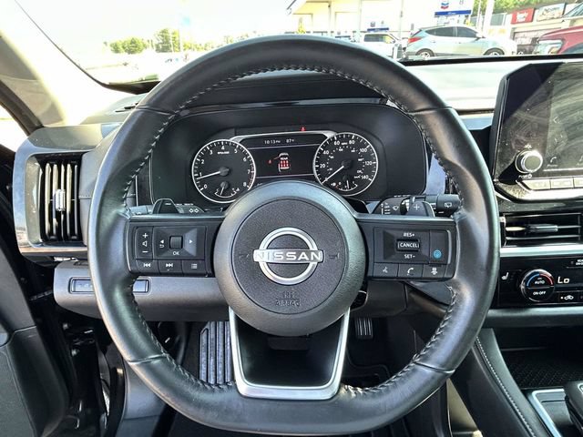 Used 2025 Nissan Pathfinder SV AWD/4WD image 6