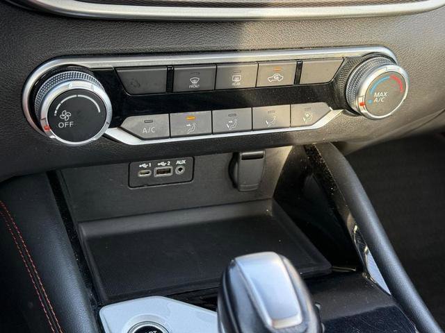 Used 2025 Nissan Altima 2.5 SR image 15