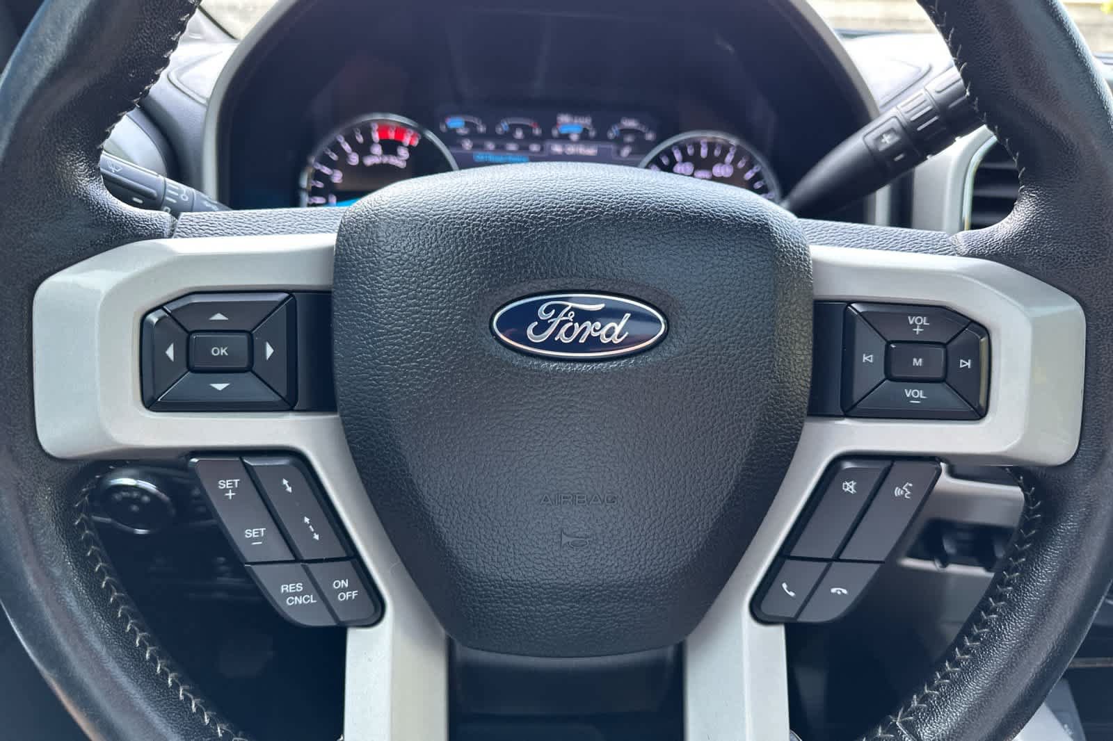 Certified 2018 Ford F350 Lariat w/ Lariat Ultimate Package AWD/4WD image 22