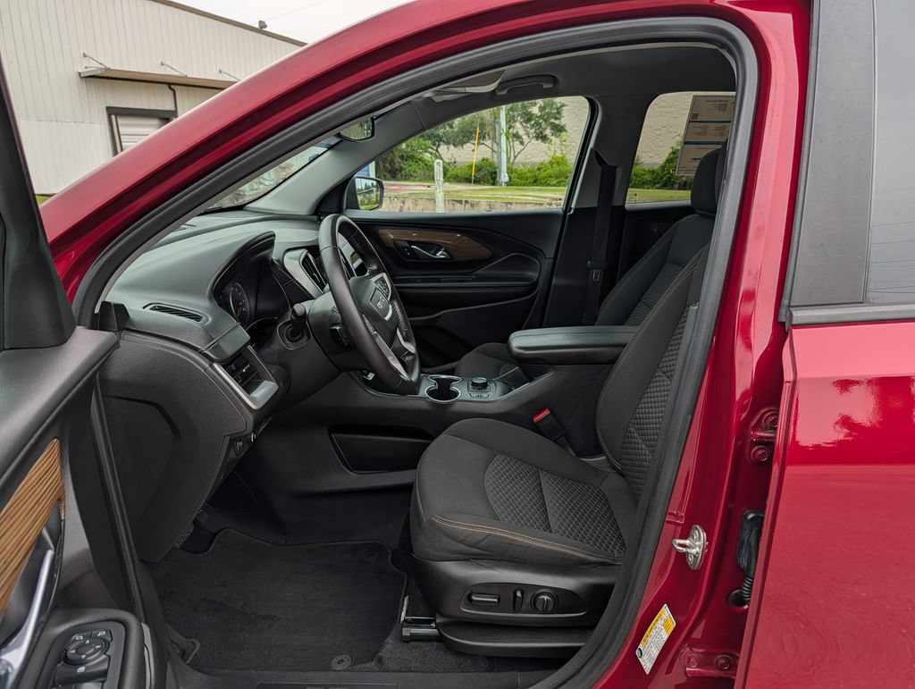 Used 2021 GMC Terrain SLE w/ Driver Convenience Package FWD image 19