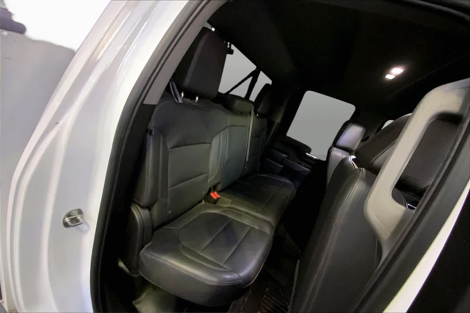 Used 2022 GMC Sierra 2500 Pro w/ Convenience Package AWD/4WD image 17