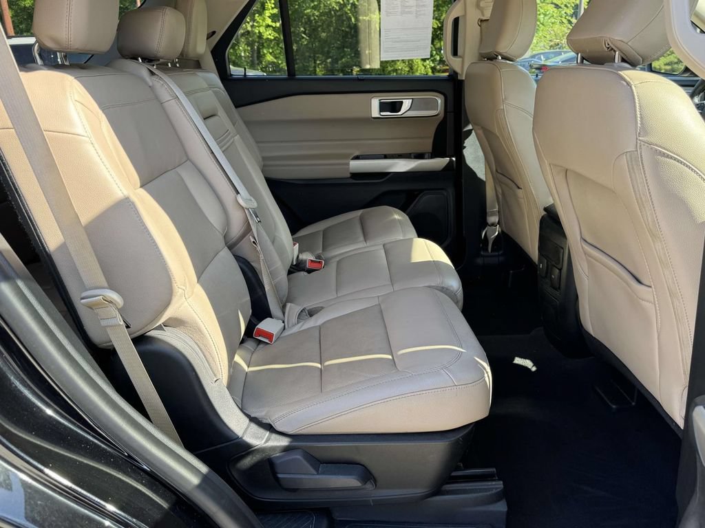 Certified 2022 Ford Explorer Limited AWD/4WD image 14