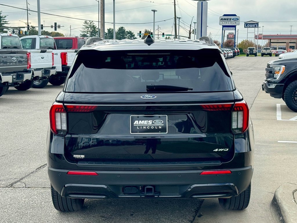 Certified 2025 Ford Explorer ST-Line w/ ST-Line Street Pack image 2