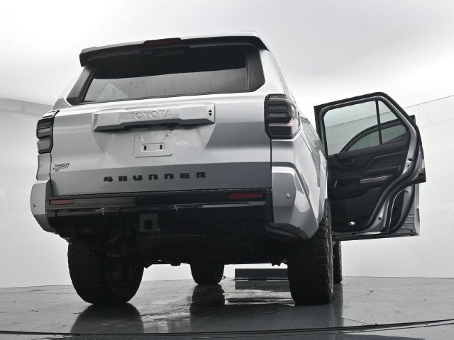 Used 2025 Toyota 4Runner TRD Sport AWD/4WD image 44