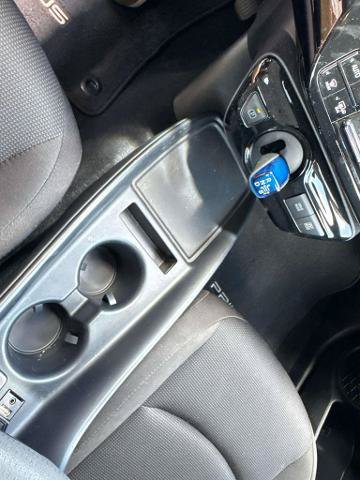 Used 2020 Toyota Prius L Eco FWD image 26