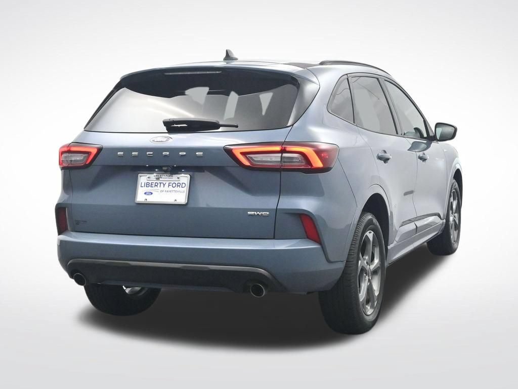 Certified 2023 Ford Escape ST-Line Select AWD/4WD image 7