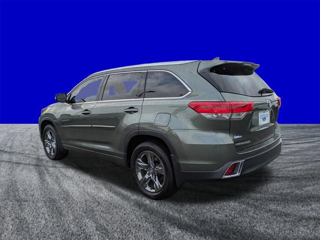 Used 2018 Toyota Highlander Limited Platinum image 3