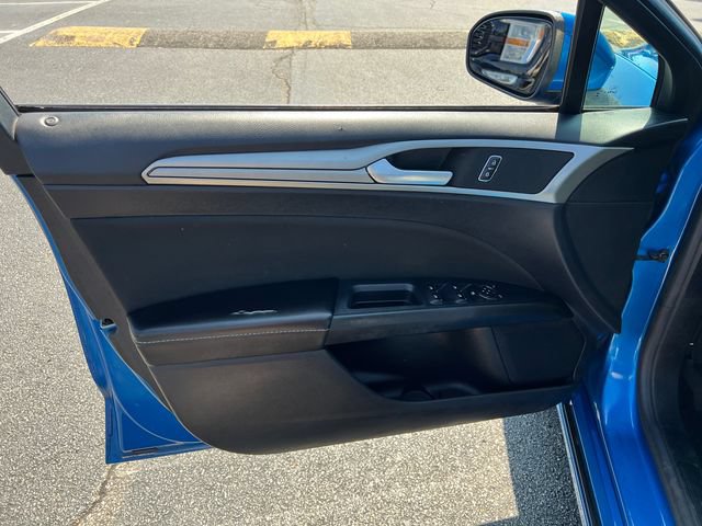 Certified 2020 Ford Fusion SE FWD image 11
