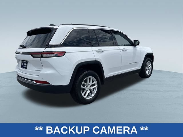 Used 2024 Jeep Grand Cherokee Laredo X AWD/4WD image 3