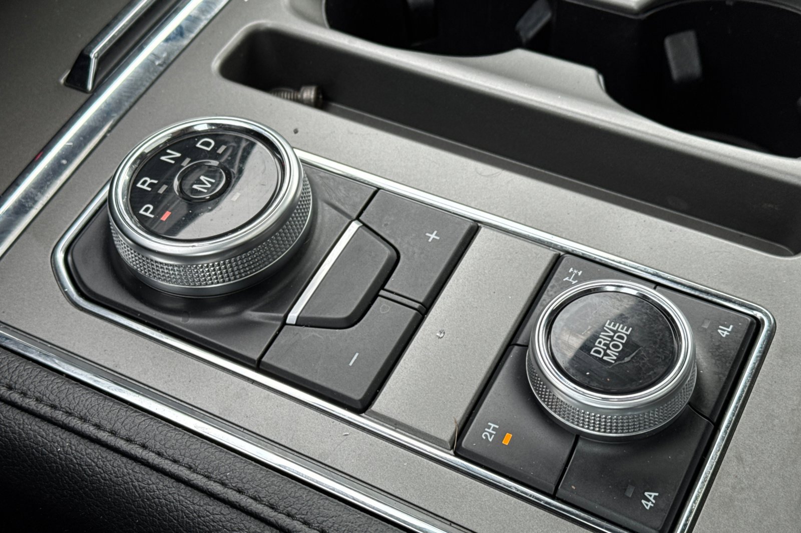 Certified 2020 Ford Expedition XLT w/ Equipment Group 202A image 23