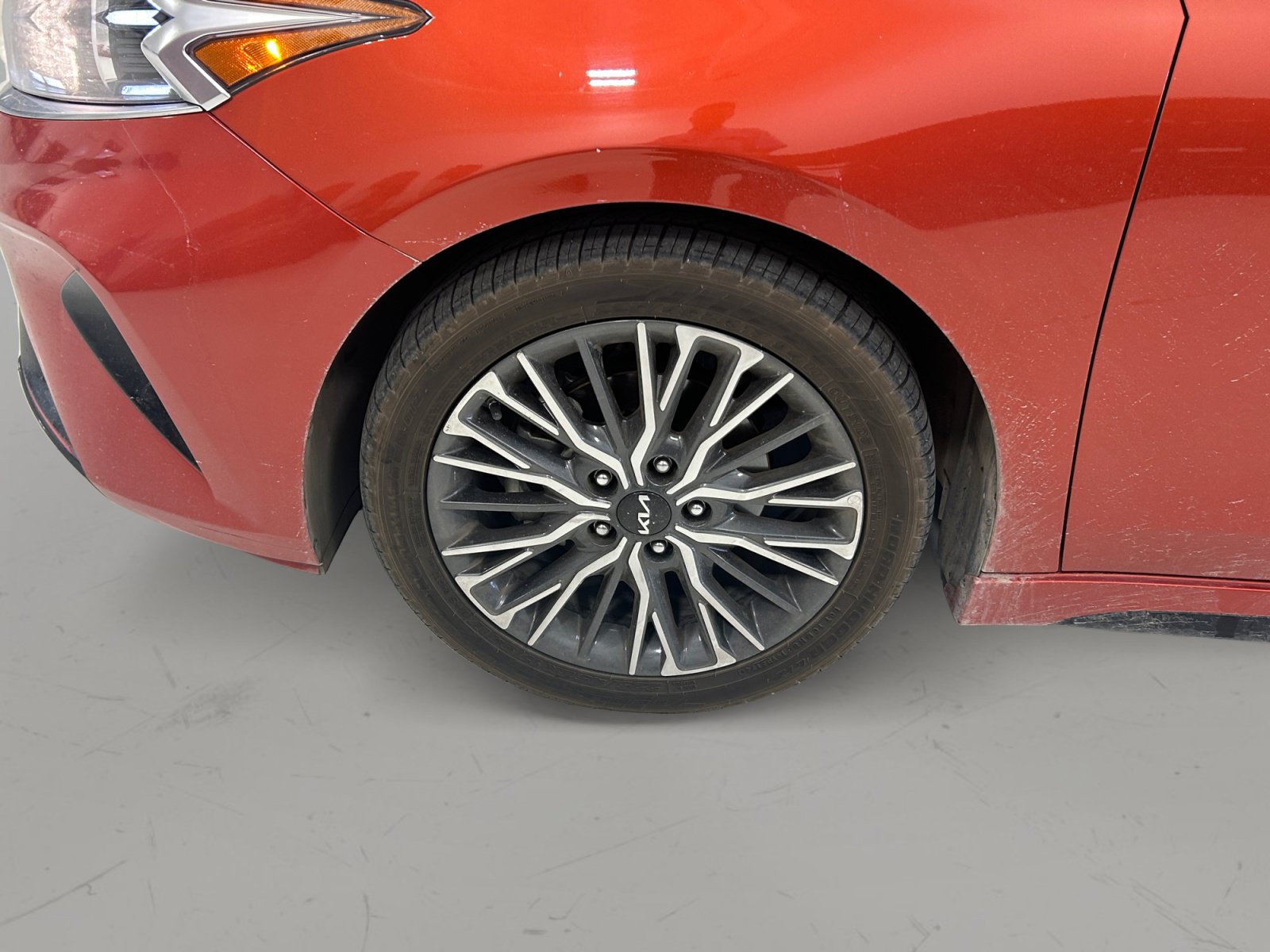 Used 2024 Kia Forte GT-Line w/ GT-Line Premium Package FWD image 9