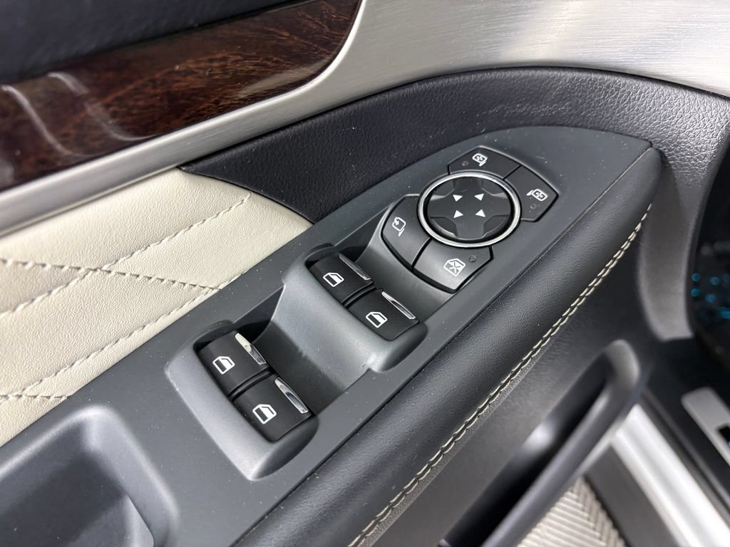 Certified 2018 Ford Explorer Platinum AWD/4WD image 13