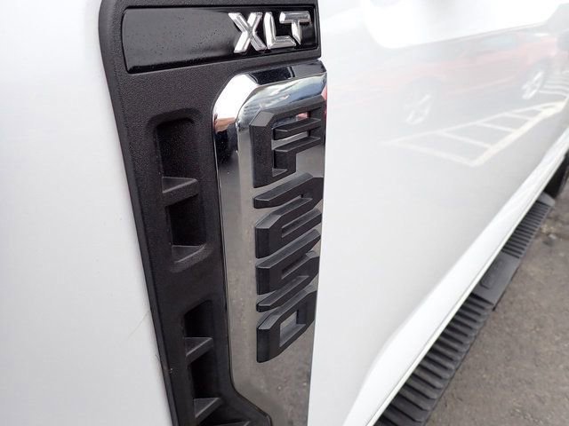 Certified 2025 Ford F250 XLT image 13