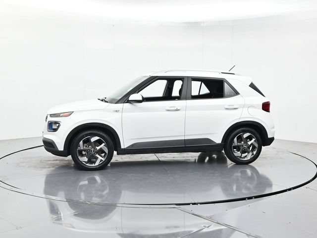 Used 2024 Hyundai Venue SEL FWD image 6