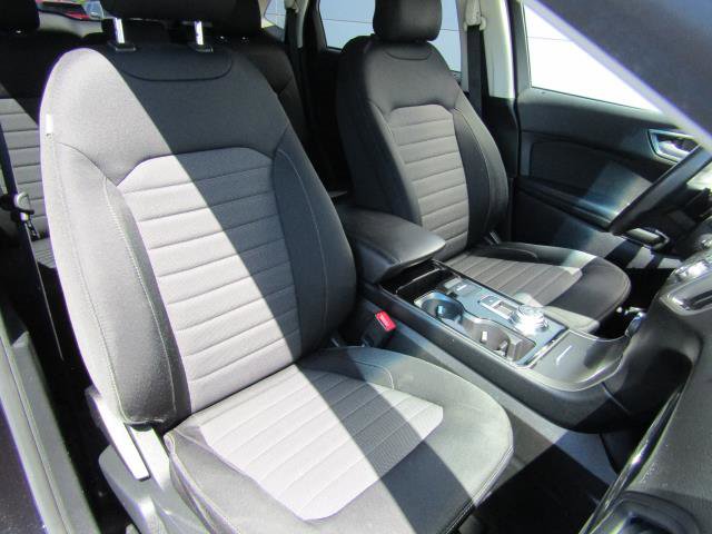 Certified 2019 Ford Edge SE AWD/4WD image 5
