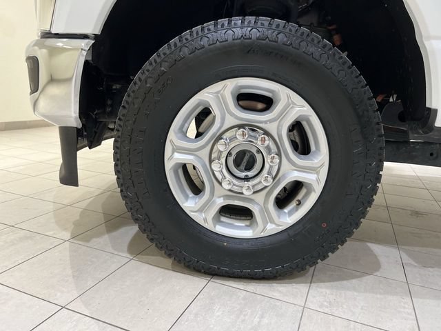 Certified 2025 Ford F350 XLT w/ FX4 Off-Road Package AWD/4WD image 28