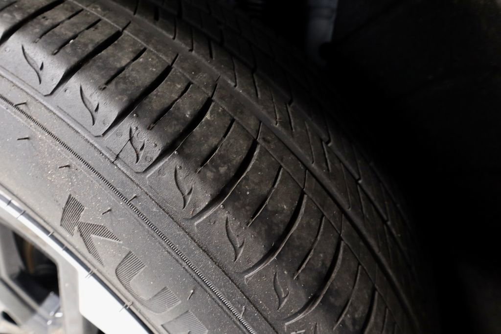 Used 2025 Kia Sorento S image 21