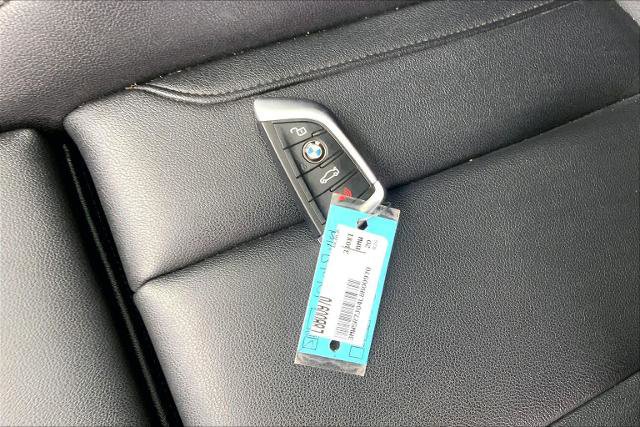 Used 2020 BMW 330i xDrive Sedan w/ Premium Package image 15